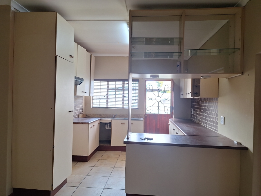 4 Bedroom Property for Sale in Vanes Estate Eastern Cape